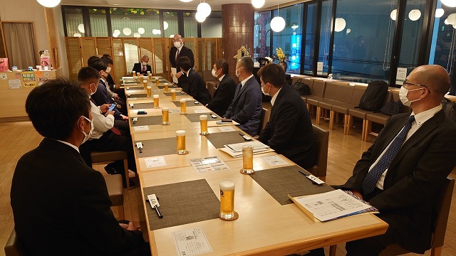 懇親会